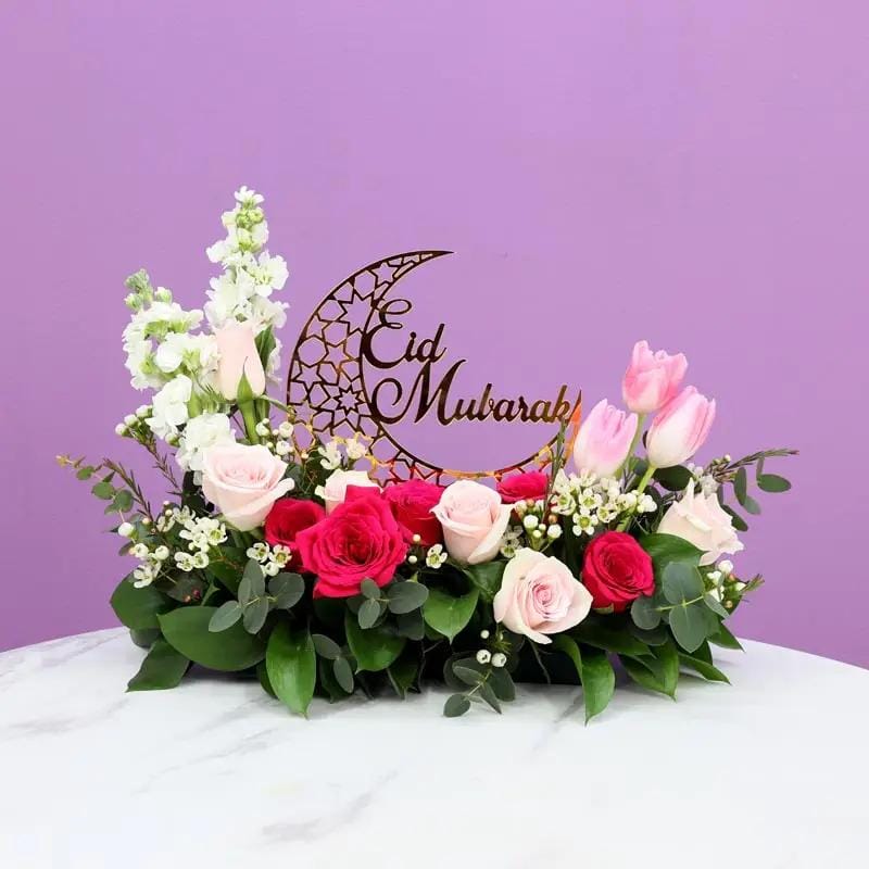 تنسيق أحمر وأبيض خاص بالعيد