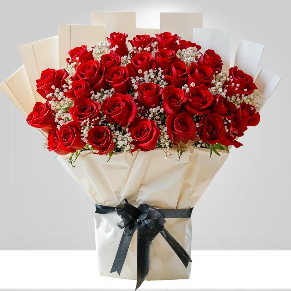 RED ROSE CUTE HAND BOUQUET